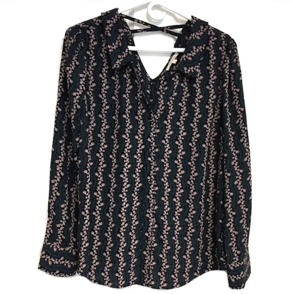 Skies Are Blue Crisscross Back Button Up Top Medium Floral Vines - Picture 1 of 8